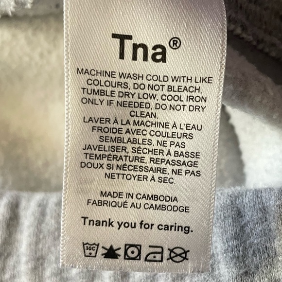 TNA COZY FLEECE PERFECT HI-RISE 2" SWEATSHORT SIZE: M - Picture 6 of 6